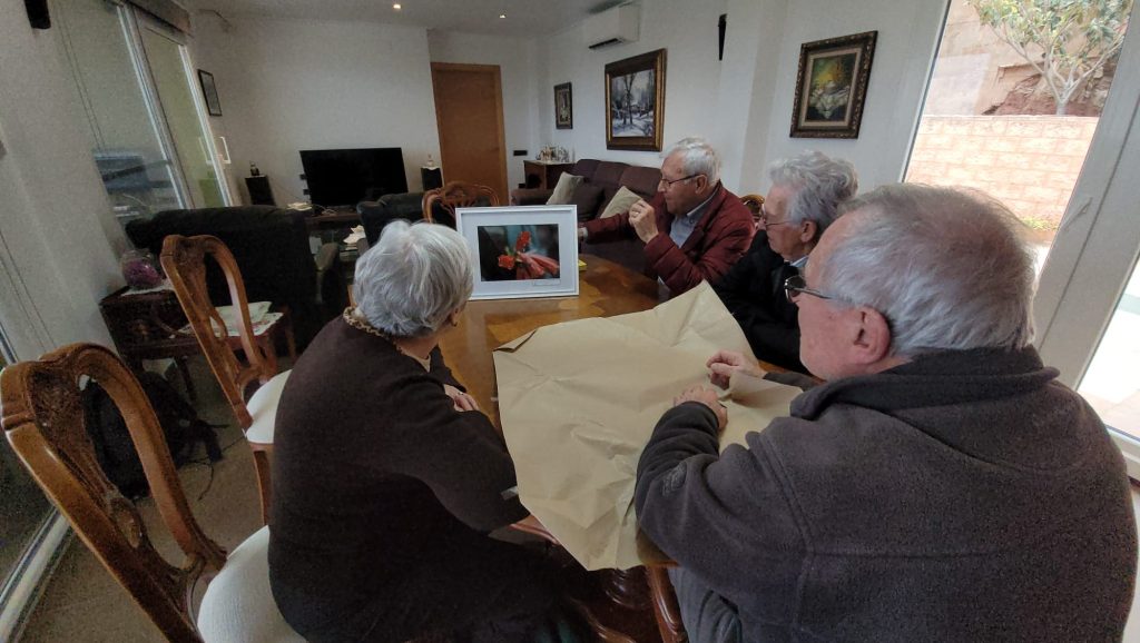 ENTREGA DEL PREMIO A LA FOTOGRAFÍA SELECCIONADA PARA REPRESENTAR A ENERO EN EL CALENDARIO DE 2025.