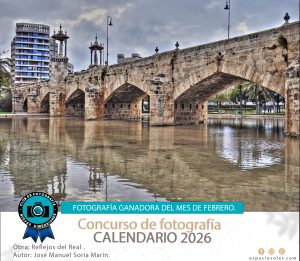 «Reflejos del real» de José Manuel Soria Marín. Es la fotografía ganadora del mes de Febrero.